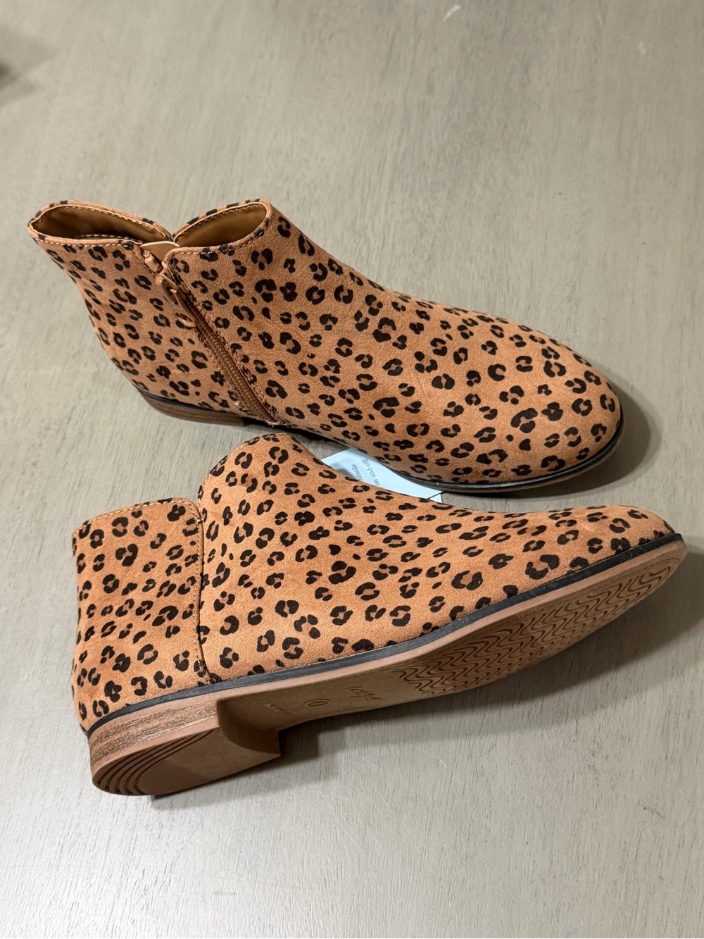 Cat & Jack Leopard Print Tan Kids Ankle Boots Size 4